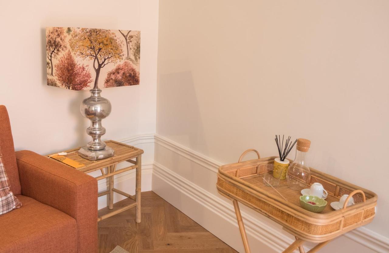 Boutique Rentals-Flores Chic In Historical Center Порто Екстериор снимка