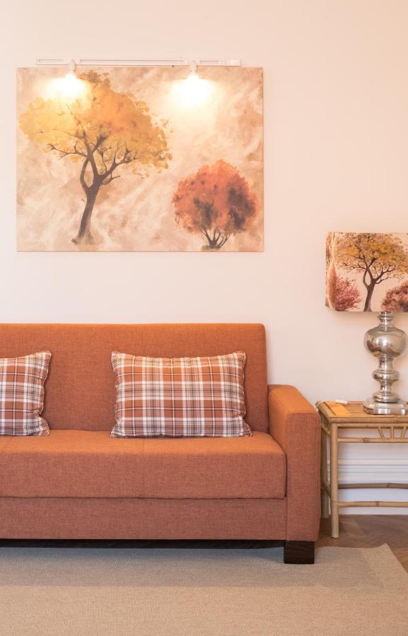 Boutique Rentals-Flores Chic In Historical Center Порто Екстериор снимка