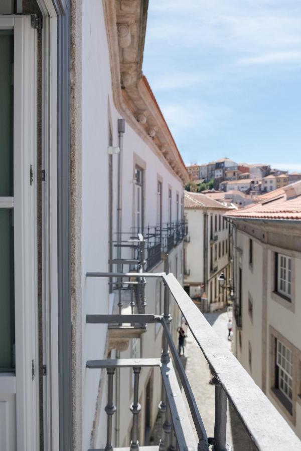Boutique Rentals-Flores Chic In Historical Center Порто Екстериор снимка
